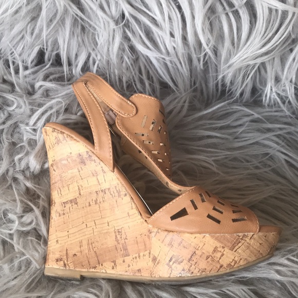 Brown Faux Cork Wedges - Picture 3 of 8